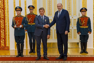 Оренбуржцам вручены госнаграды